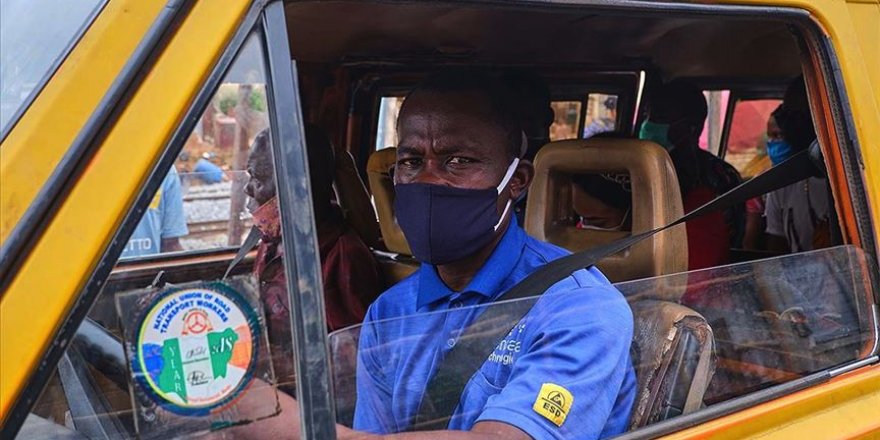 Güney Afrika Cumhuriyeti'nde 40-50 bin kişi  yıl sonuna kadar Kovid-19'dan ölebilir