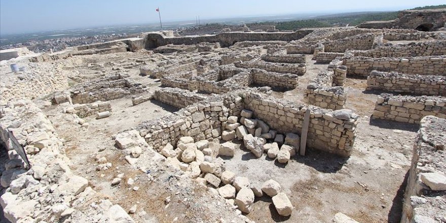 Tarihi kalede sezon kazıları başladı
