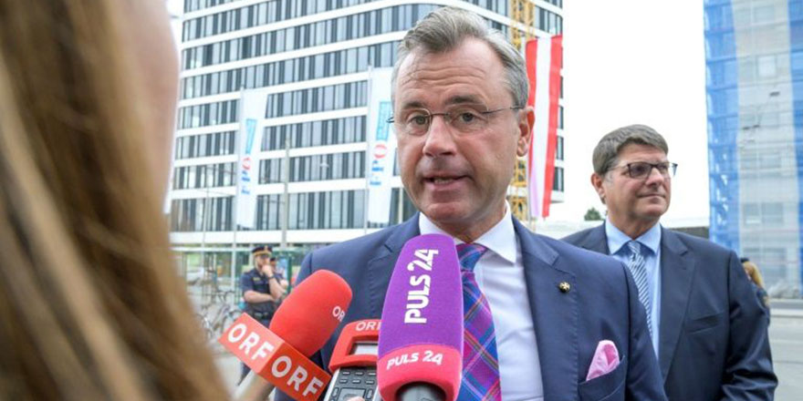 Kur'an'ın koronadan tehlikeli olduğunu söyleyen başkana istifa çağrısı