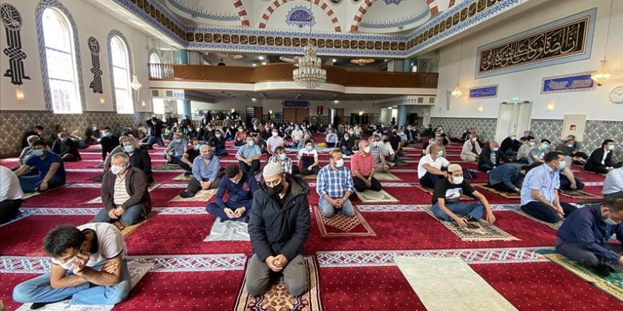 Kosova İslam Birliği: Biz bayram namazını kılacağız