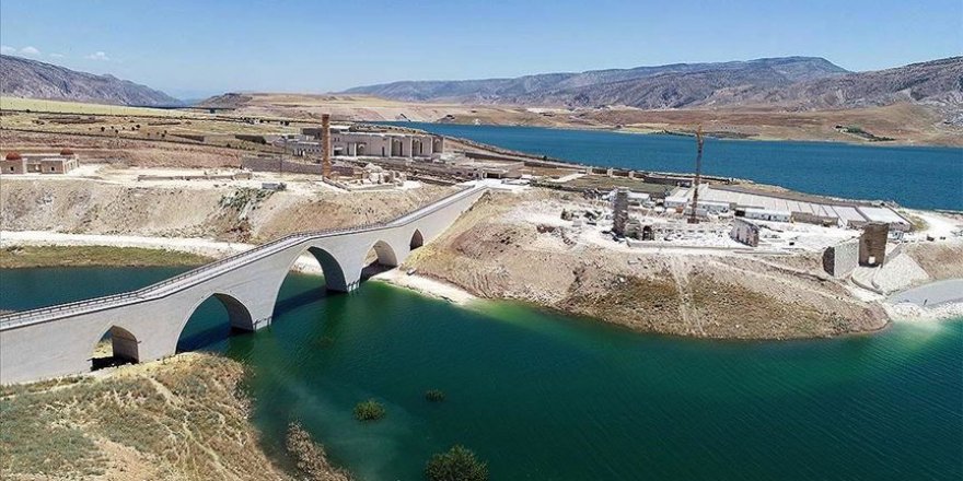 Tarihi Hasankeyf ilçesi, yeni yüzüyle ziyaretçilerini bekliyor