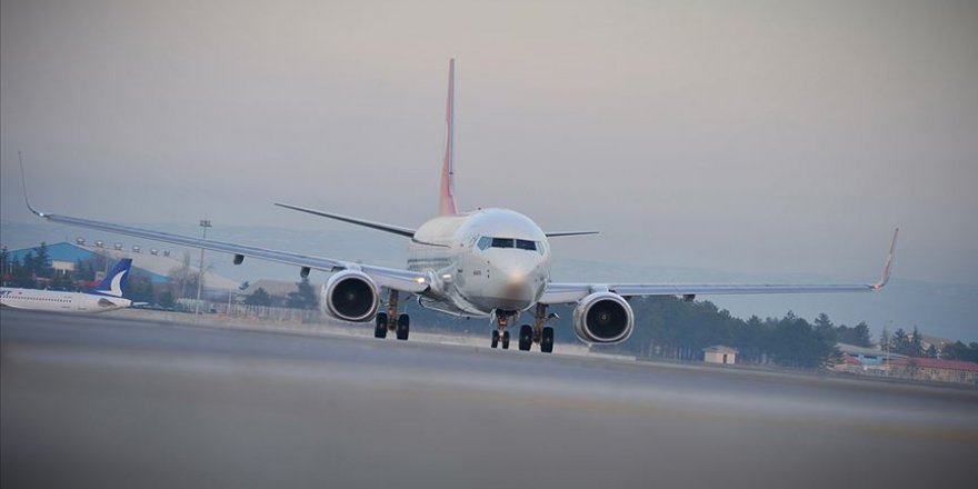 Ekimde hava yoluyla yaklaşık 8,9 milyon yolcuya hizmet verildi