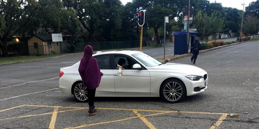 Güney Afrika Cumhuriyeti'nde 373 bin 628 kişi Kovid-19'a yakalandı