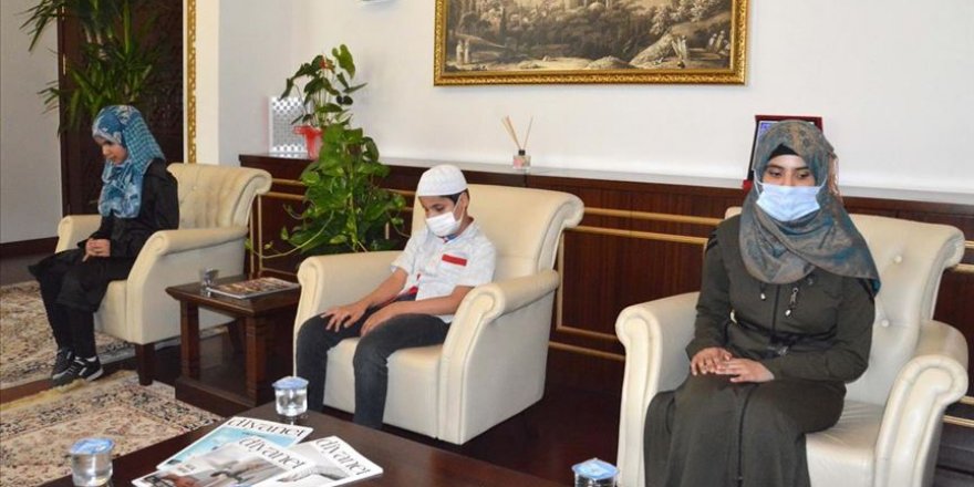 Suriyeli görme engelli 3 kardeş Kur'an hafızı olma yolunda