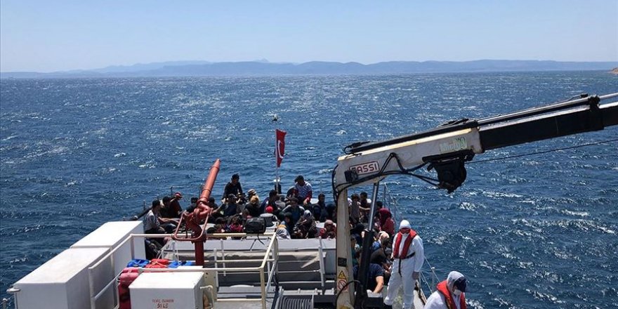 Türk kara sularına geri itilen sığınmacılar kurtarıldı