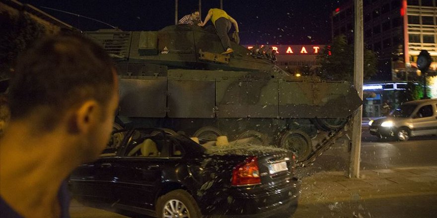 Hain darbe girişiminin ülke ekonomisine dolaylı maliyeti ise 350 milyar dolar