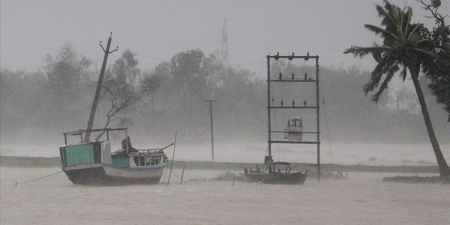 Hindistan'daki sel felaketinde 119 kişi hayatını kaybetti