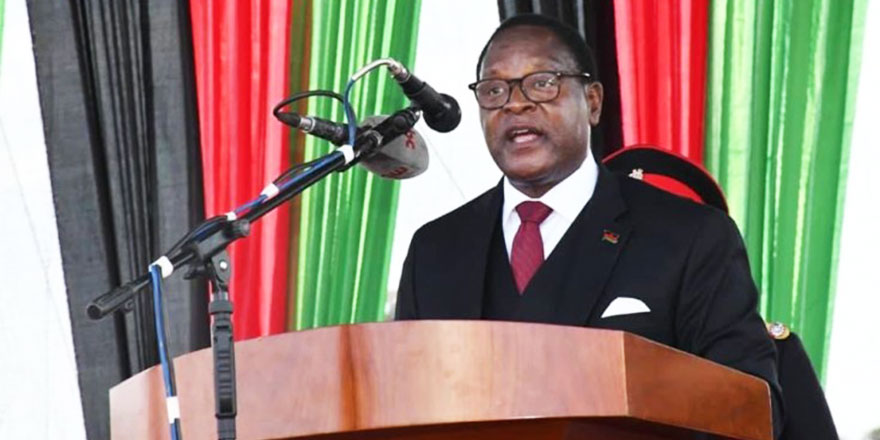 Devlet Başkanı koronavirüsle mücadele için dua etmeye ve oruç tutmaya çağırdı