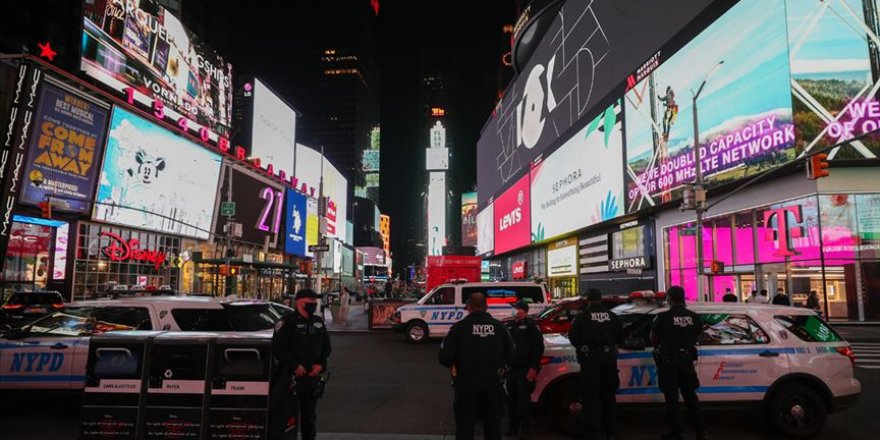 ABD'de Kovid-19 aşılarının tamamını yaptıranlar için maske zorunluluğu büyük ölçüde kaldırıldı
