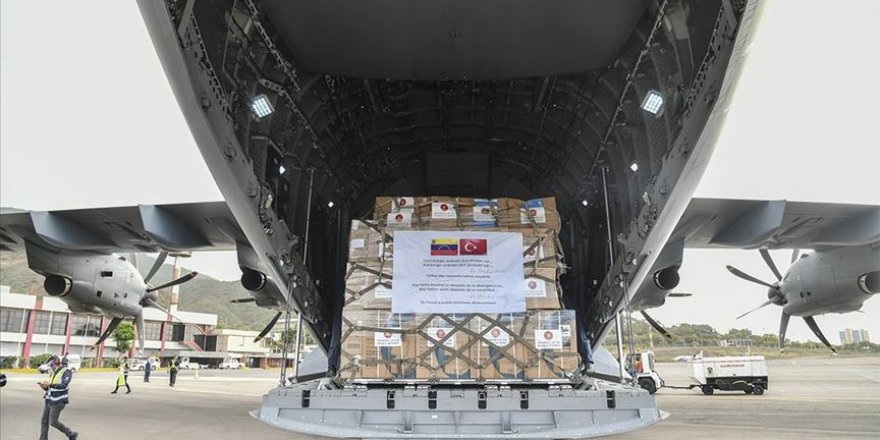 Venezuela'ya tıbbi yardım malzemesi gönderildi