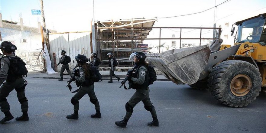 İşgalci İsrail'in yeni projesine göre Filistinlilere ait 400 ev yıkılacak