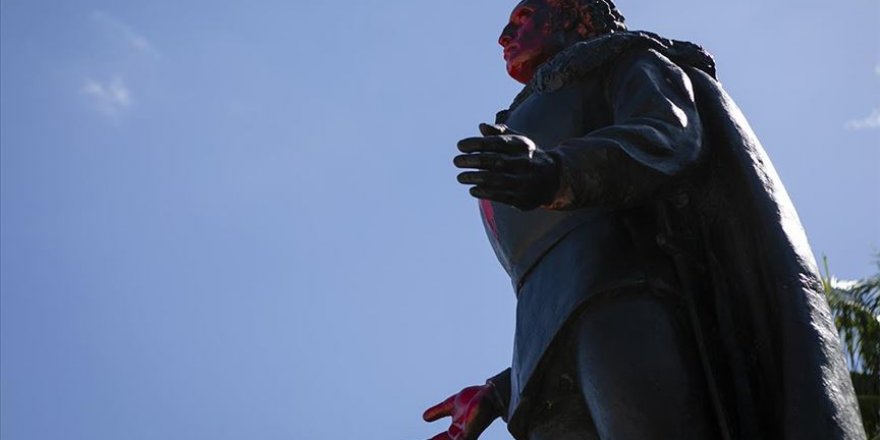 ABD'de Kristof Kolomb'un iki heykeli daha yerinden söküldü