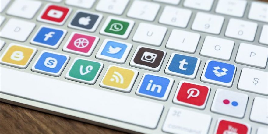 Uzun süre sosyal medya kullanımı uyku düzenini bozuyor