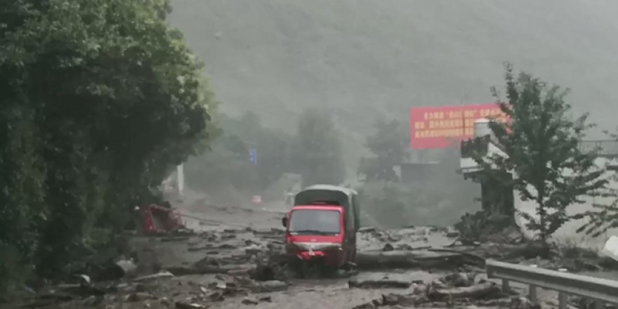 Çin'de toprak kaymaları gerçekleşti