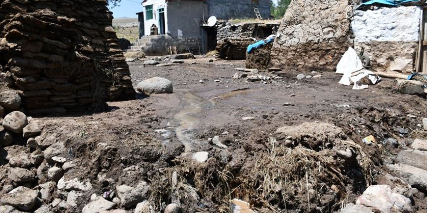 Ağrı'da yaşanan sel felaketi için hasar tespit çalışmalarına başlandı