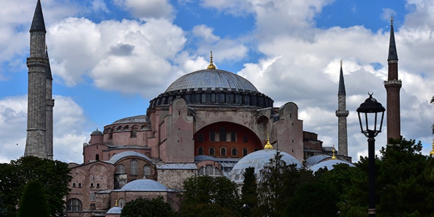 Kurban Bayramı'nın 3. gününde de Ayasofya-i Kebir Cami-i Şerifi'ne ilgi büyük