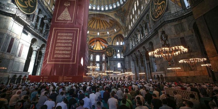 Ayasofya Camii'ni 1,5 milyonun üzerinde kişi ziyaret etti