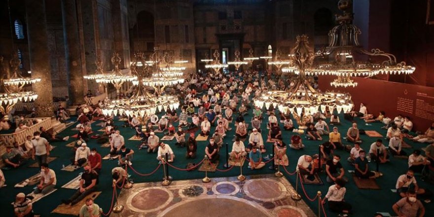 Hem Kurban hem Ayasofya bayramı: 86 yıl sonra ilk bayram namazı