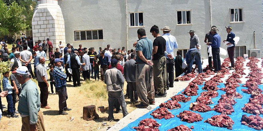 Köyde 300 yıldır uygulanan güzel bir Kurban geleneği