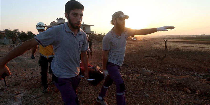 Rusya, bayram günü İdlib'i bombaladı 3 sivil öldürüldü