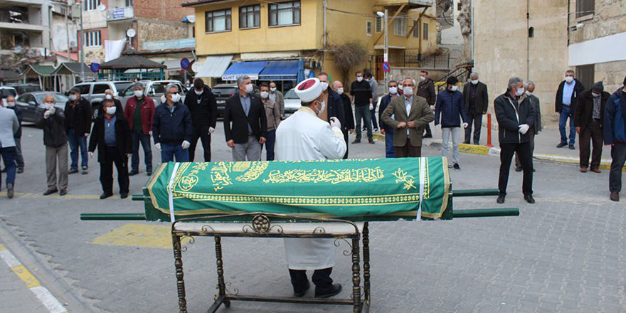 Adıyaman'da evlerde de taziyeler yasaklandı