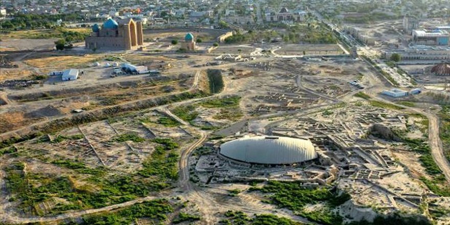 Kazakistan'da bilim adamlarınca sufi tekkesi bulundu