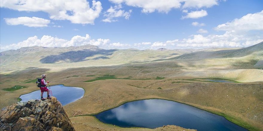 Katır Gölleri eşsiz güzelliğiyle göz kamaştırıyor