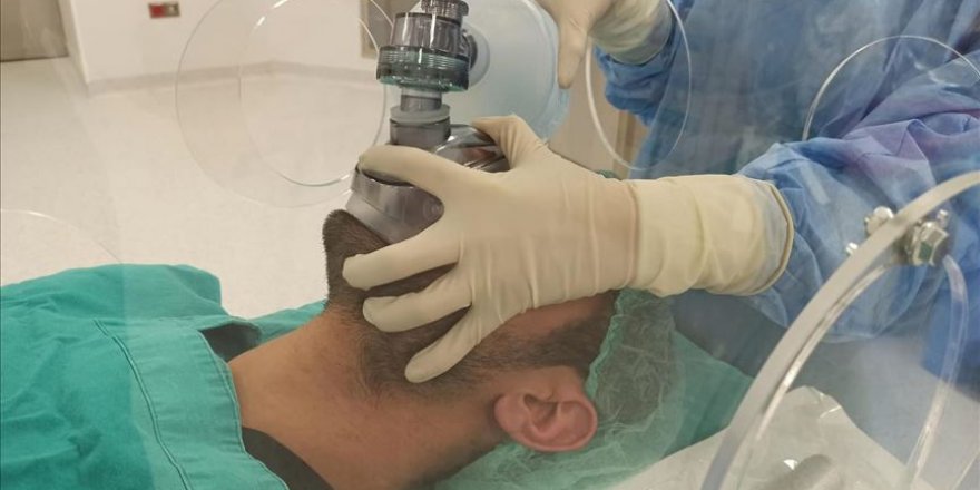 Maske ile nefes almak entübasyonda nefes almaktan daha kolay