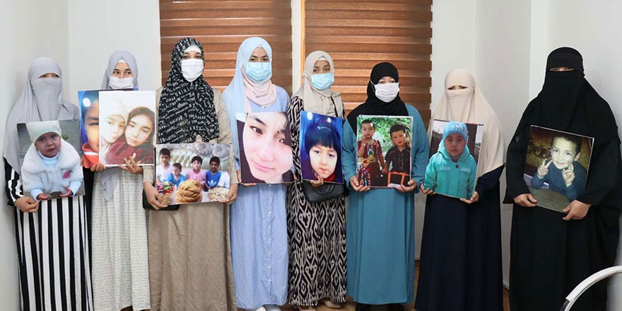 Uygurlu anneler evlatlarına kavuşmak için Ankara'dan yardım bekliyor