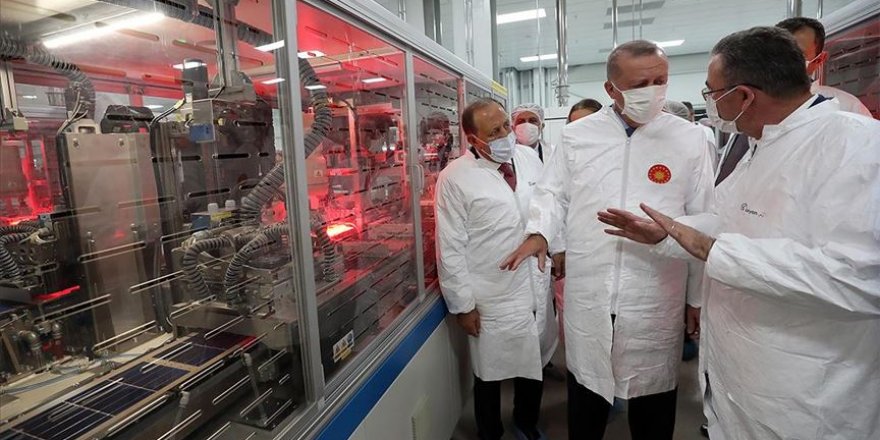Türkiye'nin ilk entegre güneş tesisi üretime başladı
