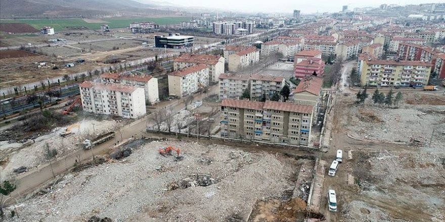 Elazığ ve Malatya'da depremde zarar görenlerin elektrik ve doğal gaz faturaları 3 ay ertelenecek