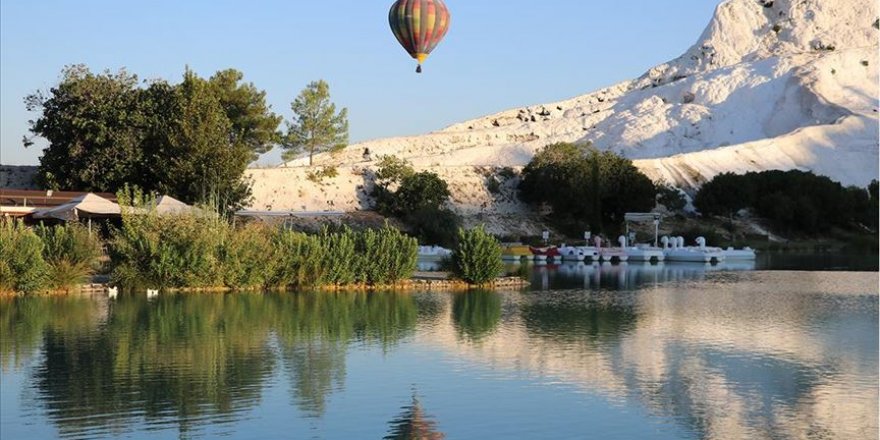 Pamukkale'de 162 gün sonra balonlar yeniden havalandı