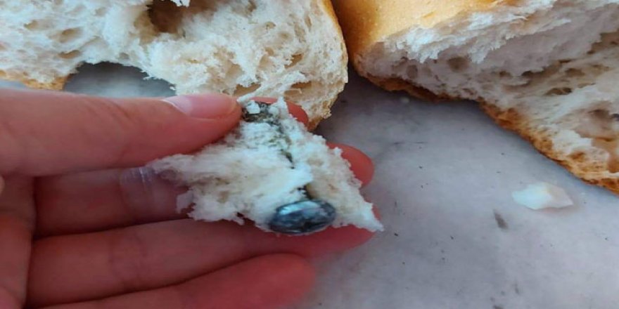 Aldığı ekmekten vida çıktı