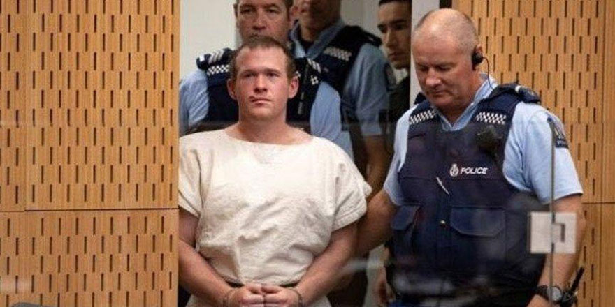 Yeni Zelanda'da camilere saldıran teröristin yargılanmasına başlandı