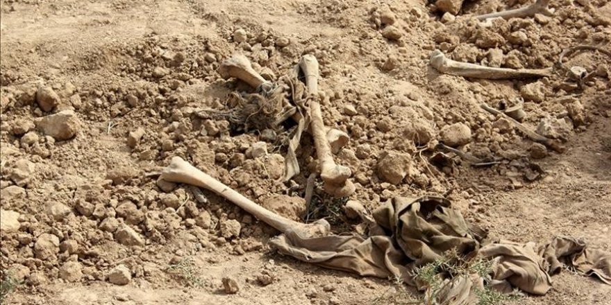 Kuşadası Kadı Kalesi kazılarında insan iskeletleri bulundu