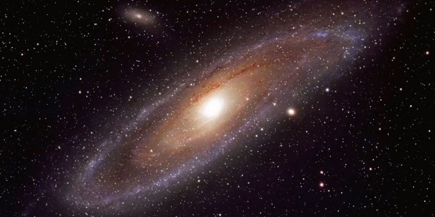 2 milyon 537 bin ışık yılı uzaklığındaki iç içe geçmiş gaz halesi