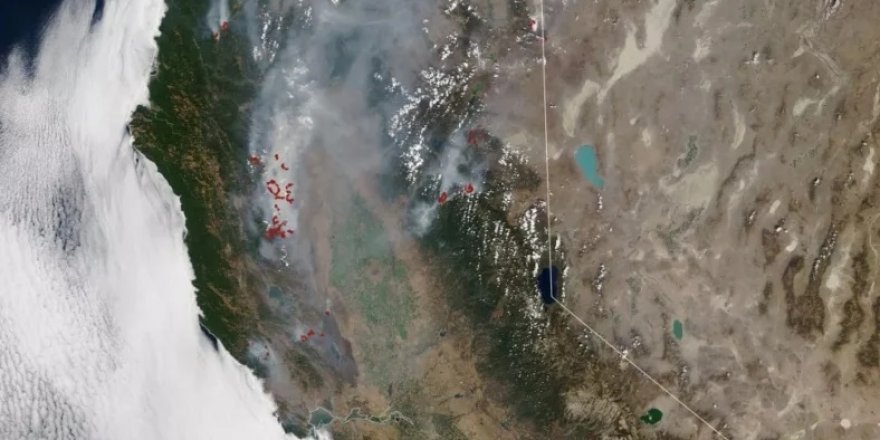 Kaliforniya’daki Yangınlar Uzaydan Görüntülendi