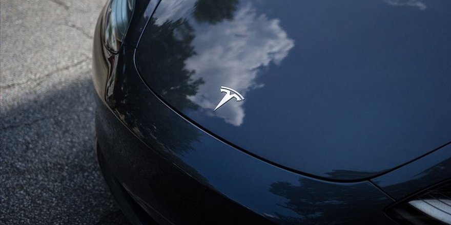 Tesla'dan 5 milyar dolarlık hisse satışı