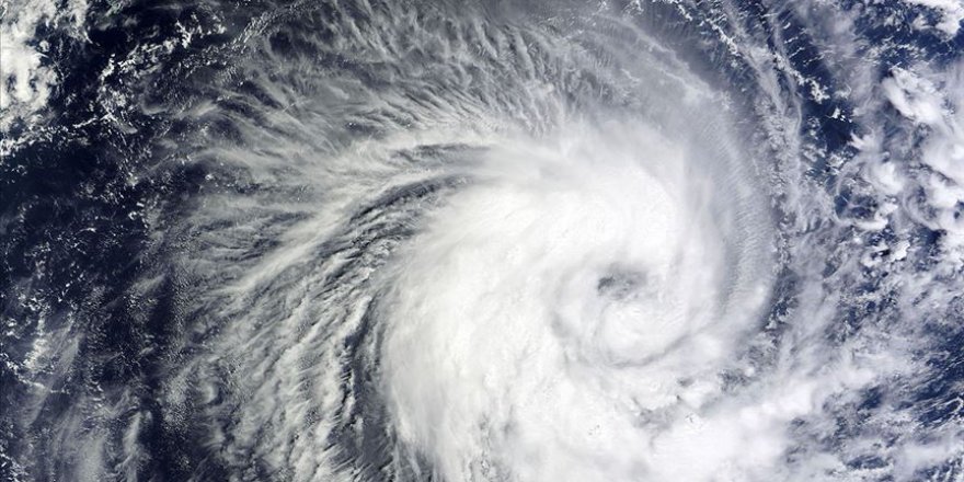 Nana tropikal fırtınası Orta Amerika kıyılarına yaklaştı