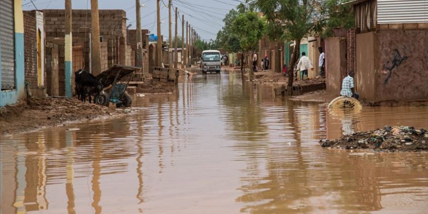 Sudan'ın başkenti Hartum'da şiddetli yağış