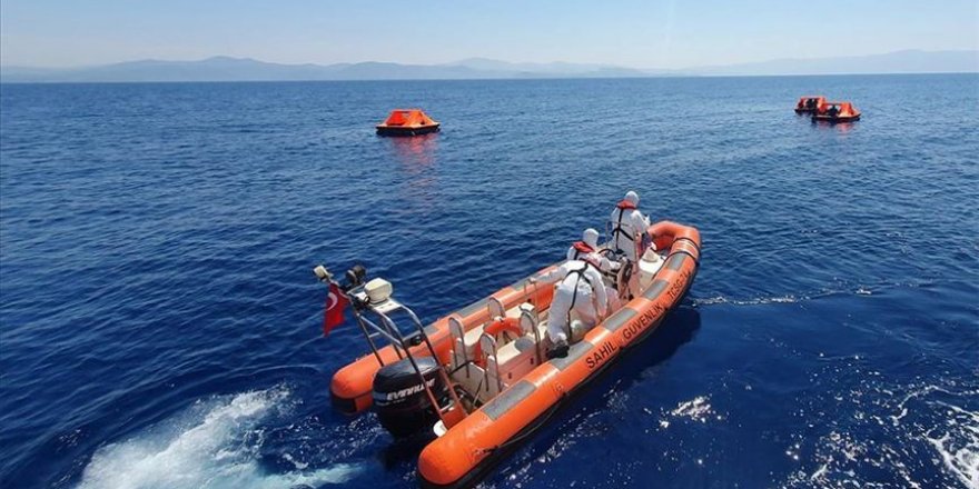 Ege'de Türk kara sularına geri itilen 44 sığınmacı kurtarıldı