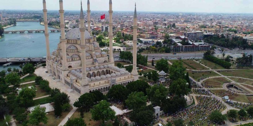 Adana'da termometreler 42 dereceyi gösterdi!