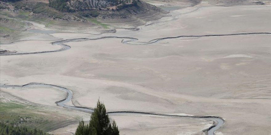 Denizli'deki İnceğiz Kanyonu'nda mevsimsel sıcaklık nedeniyle sular kurudu