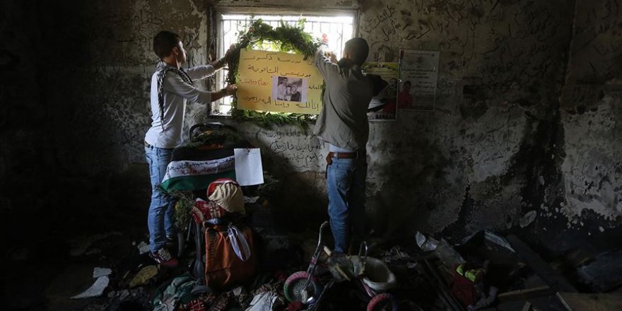 Netanyahu'nun oğlundan Filistinli aileyi katleden fanatik Yahudiye destek