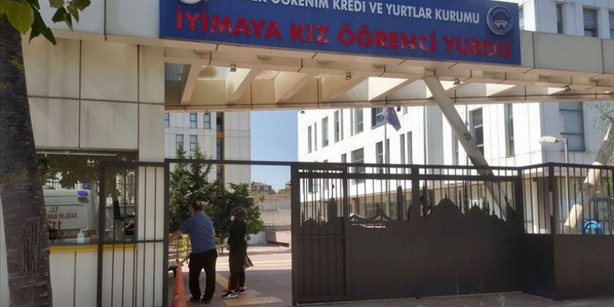 İstanbul'da karantina kuralını ihlal edenler yurtlara yerleştiriliyor