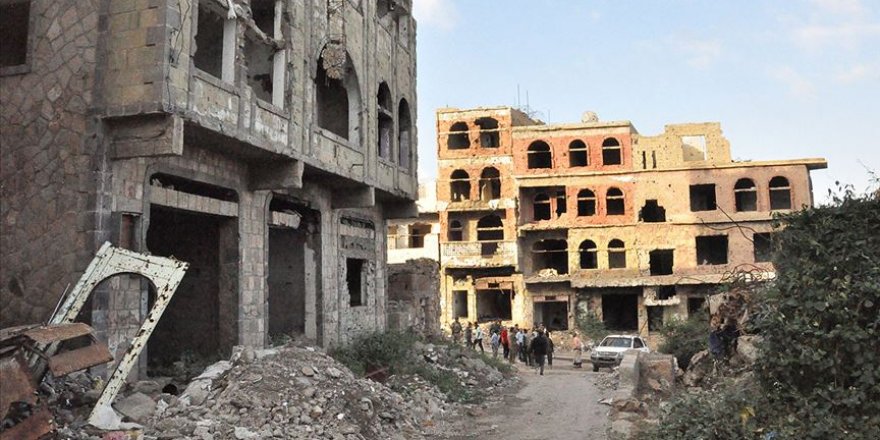 Yemen'de bir ayda 8 bini aşkın kişi evini terk etti