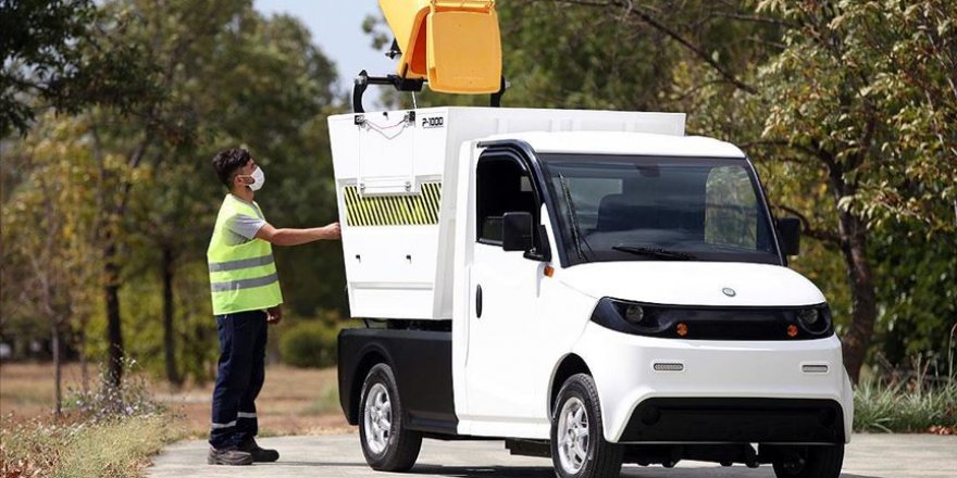 Bursalı firmanın ürettiği elektrikli mini kamyonet yollarda