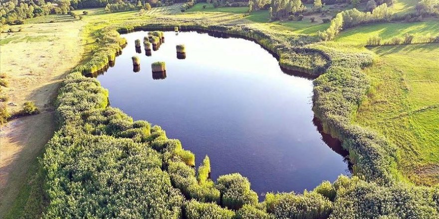 Üçkaya gölü her mevsim ayrı güzel