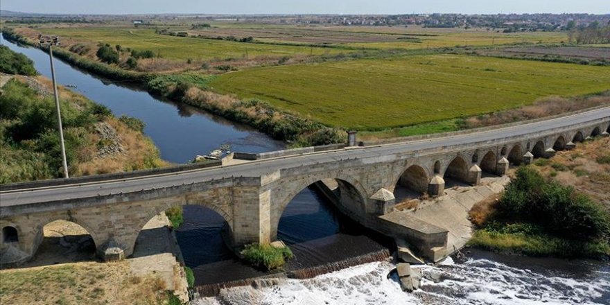 Dünyanın en uzun taş köprüsü olarak bilinen Uzunköprü için restorasyon çağrısı