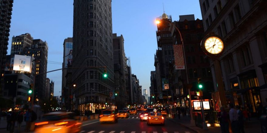 California, 2035'e kadar benzinli ve dizel araçları yasaklayacak